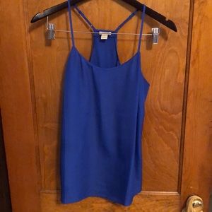 Adjustable straps tank